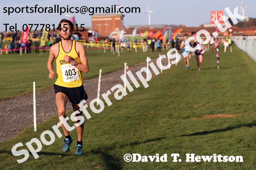 Senior mens North Eastern Cross Country, Redcar. Photo:  David T. Hewitson/Sports for All Pics
